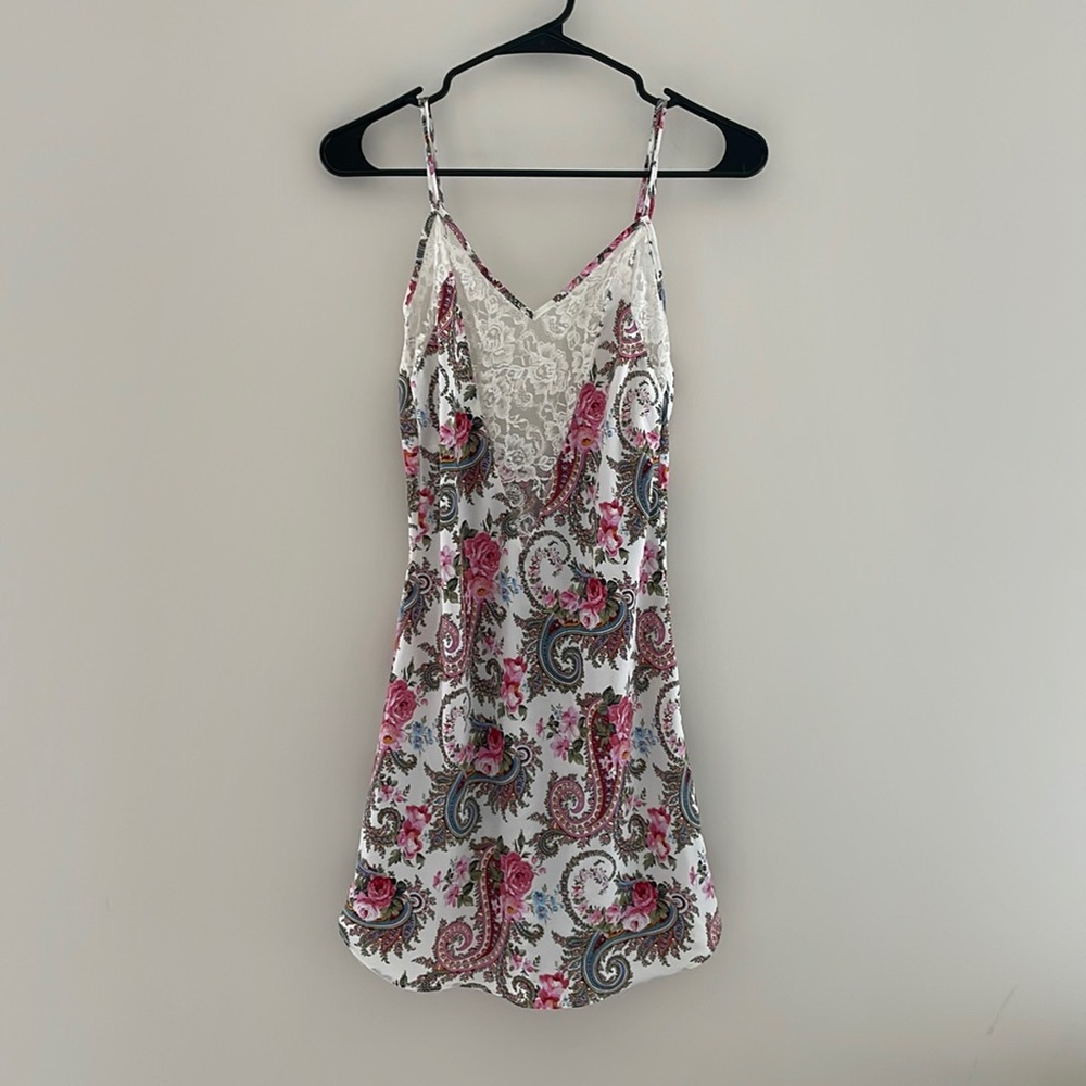 Vintage Victoria's Secret Floral Chemsie Gold Label